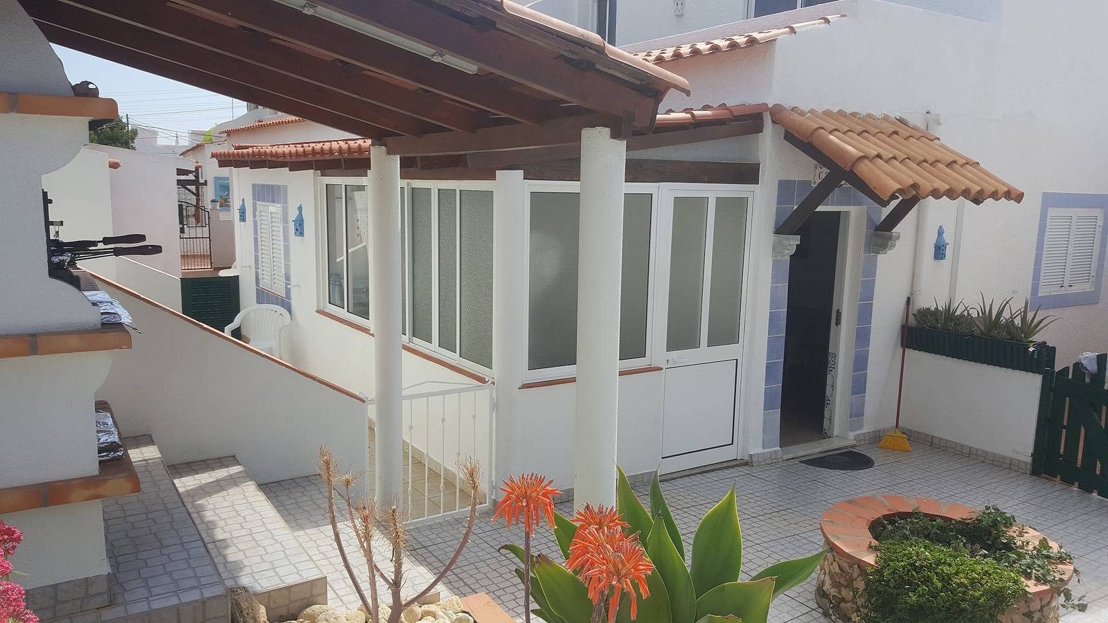 Apartamento entero, Shellls Apartment: Terraza Compartida, Wi-Fi y Aire Acondicionado en Carvoeiro in Carvoeiro, Lagoa