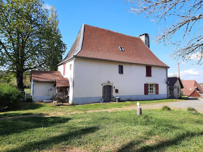 Gîte pour 8 personnes, avec terrasse ainsi que jardin et piscine à Saint-Mesmin (Dordogne) - 4