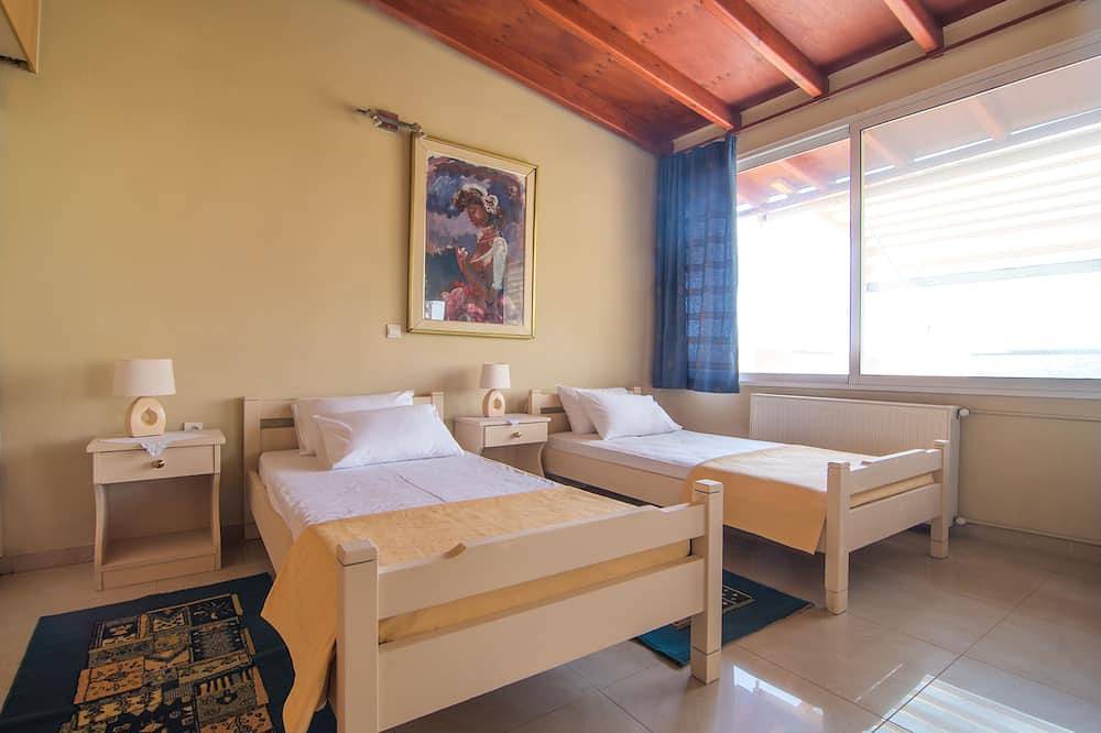 Ganze Wohnung, Roofgarden home w\\ jacuzzi in Palaiochora, Chania und Umgebung