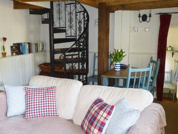 Log Cabin for 2 People in Rodney Stoke, Somerset, Photo 2