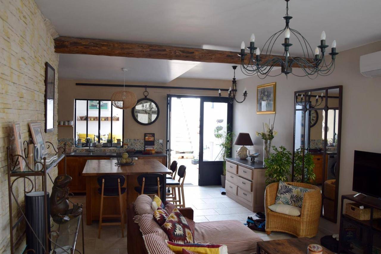 Double Room in Aigues-Mortes, Côte d'Améthyste