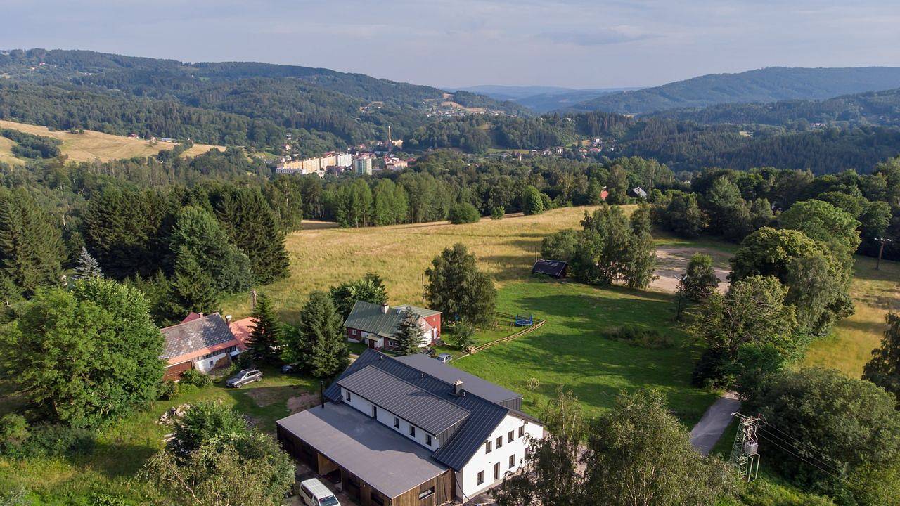 Villa für 24 Personen (659 m²) in Dessendorf in Desná, Liberec region