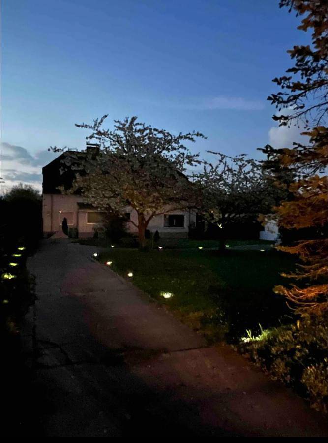 Haus 6 Pers mit Garten 15 min zur Messe Düsseldorf in Krefeld, Niederrhein