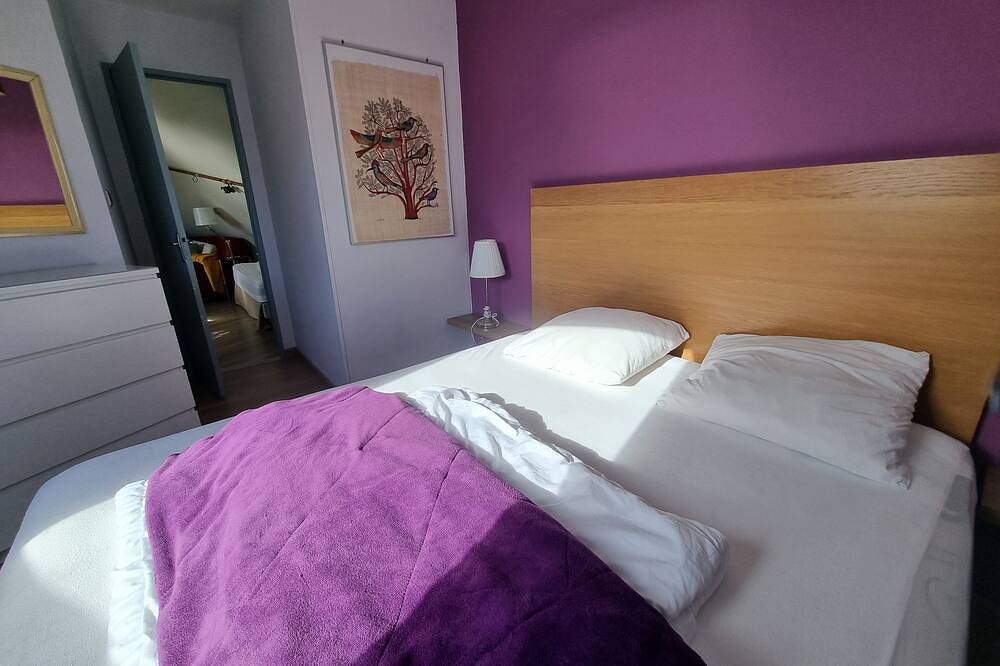 Appartement entier, Appartement 40m2 à 50 m du Gr34 et 80m de la mer.parking privé. in Le Conquet, Région de Brest
