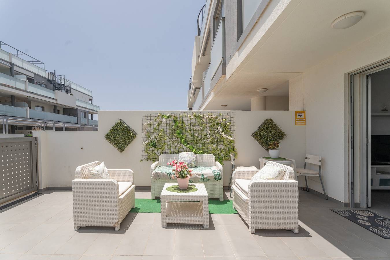 Ganze Wohnung, Divino En Playa: Ferienwohnung mit Meerblick, Gemeinschaftspool und Wlan in La Tejita, Granadilla de Abona