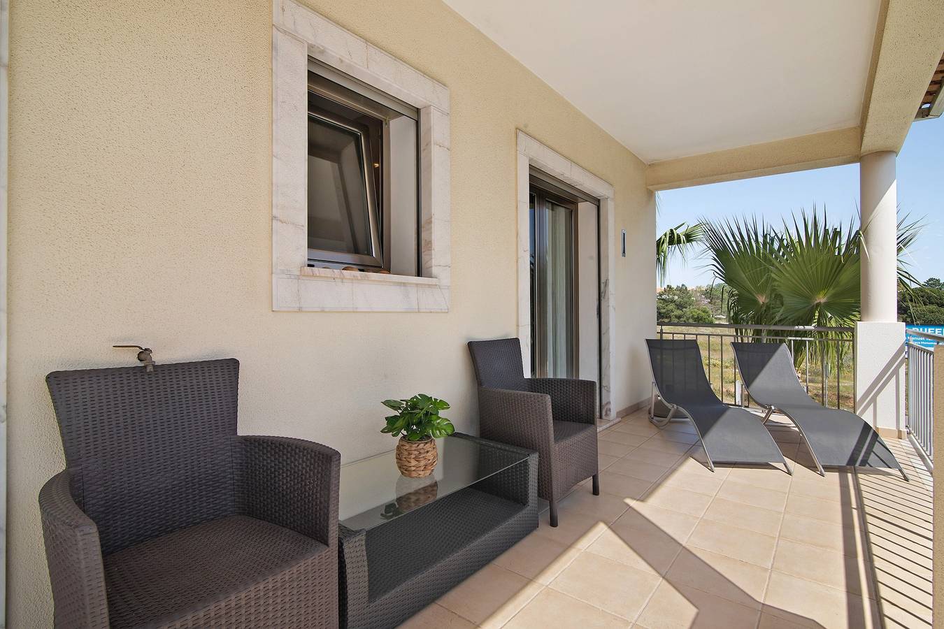 Appartement entier, Appartement "Varandas do Sol" avec piscine, terrasse et Wi-Fi in Aldeia das Açoteias, Albufeira