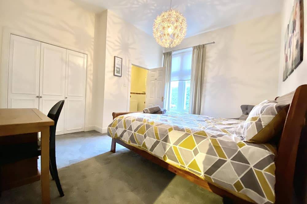 Entire apartment, Luxury Executive 2Bed Apartment in Elgin-Free Parking & Wifi 2 Bathrooms in Elgin, Moray