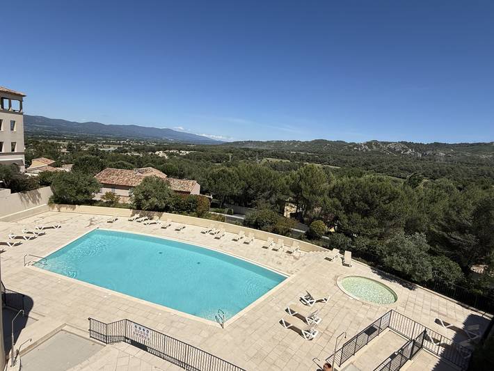 Location de vacances pour 6 personnes, avec terrasse ainsi que piscine et jardin à Mallemort - 2