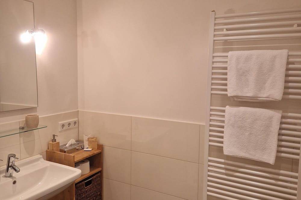 Ganze Wohnung, Moderne Ferienwohnung in Zwischenahner Meer, Bad Zwischenahn