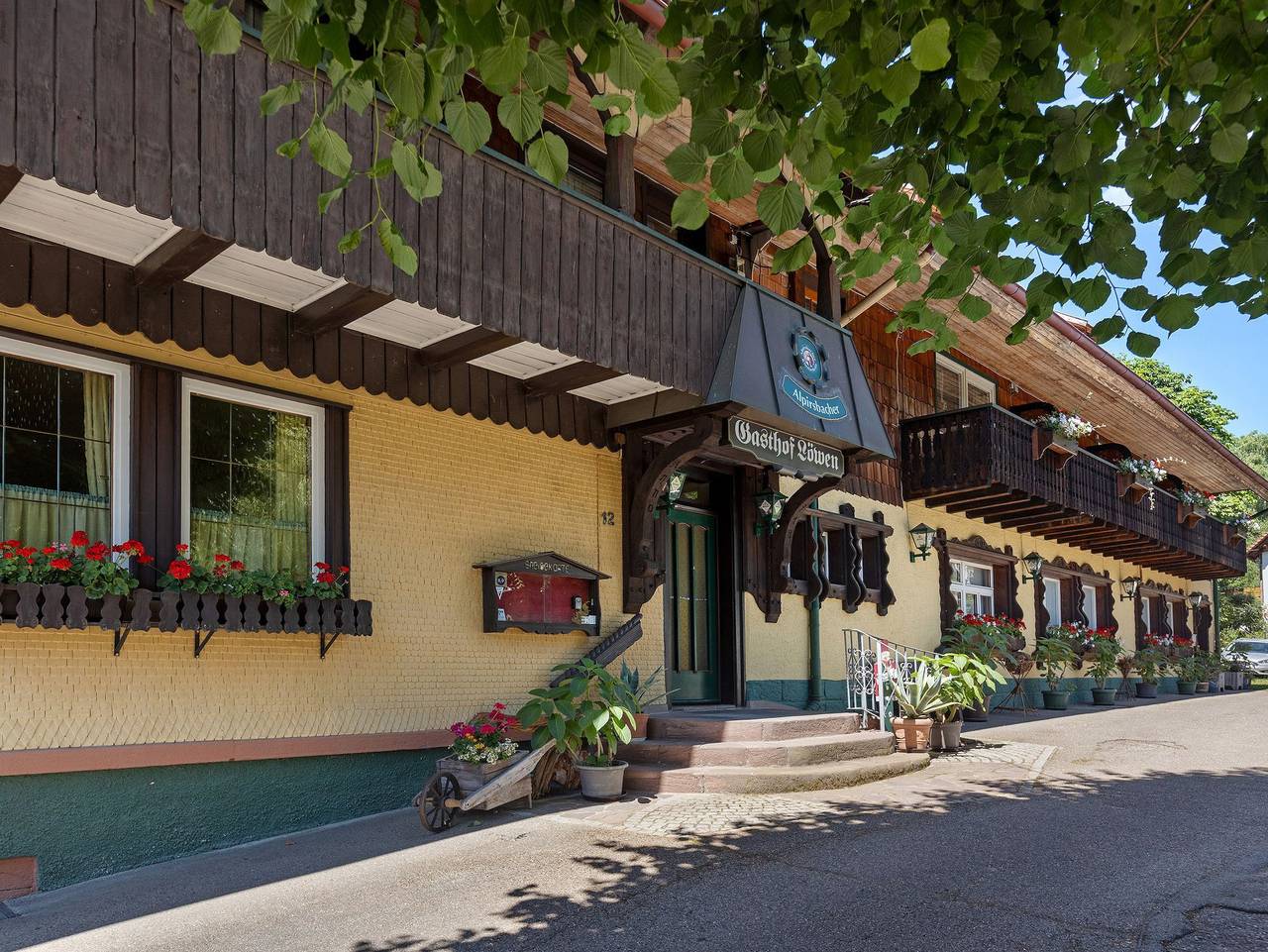 Ganze Ferienwohnung, Gästehaus Löwen - Ferienwohnung Löwen in Tennenbronn, Schramberg