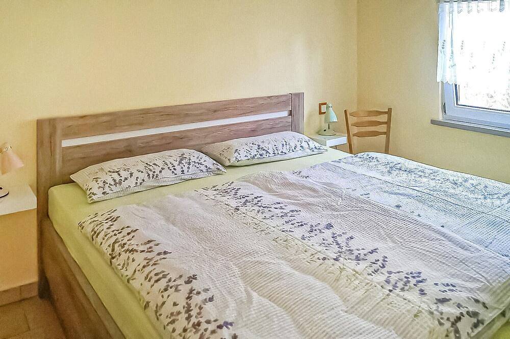 Awesome home in Lychen with Wifi in Lychensee, Lychen