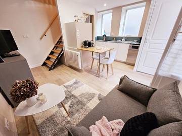 Gîte pour 2 personnes, avec terrasse à L'Isle-d'Espagnac
