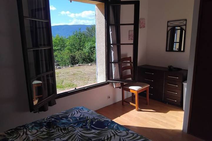 Familienfreundliche Villa mit großem Pool, weitläufigen Gärten und Internet in Tourrettes, Mittelmeerküste (Frankreich)