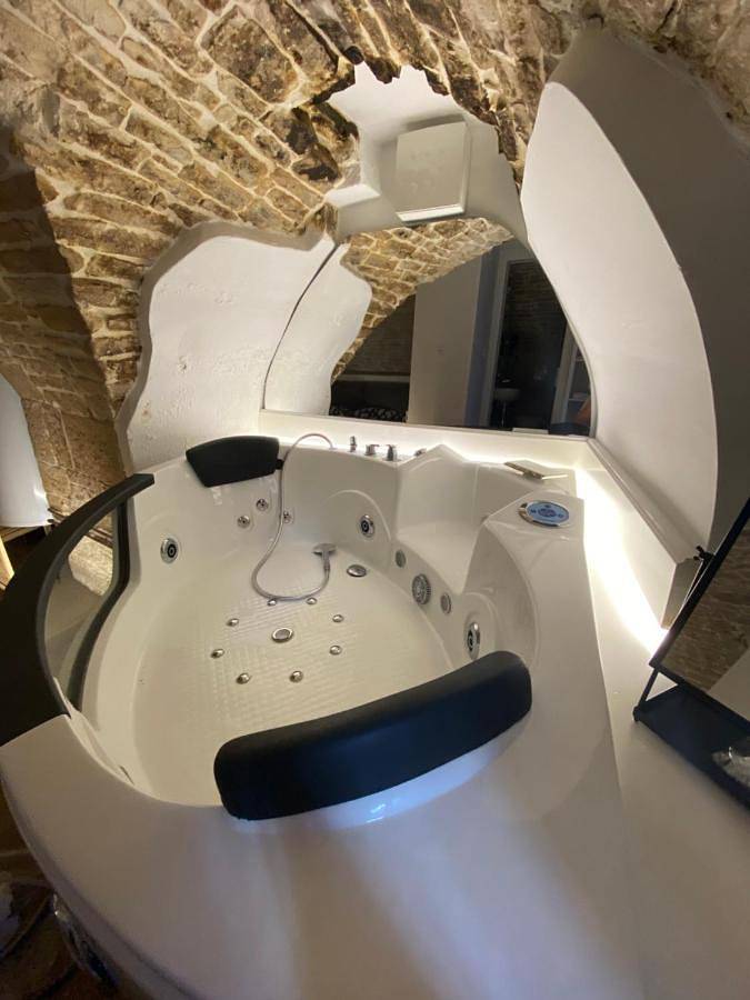Chambre d’hôte pour 2 personnes, avec jacuzzi et sauna, animaux acceptés à Bitonto - 3