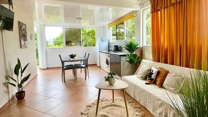 Appartement de vacances pour 2 personnes, avec vue et jardin