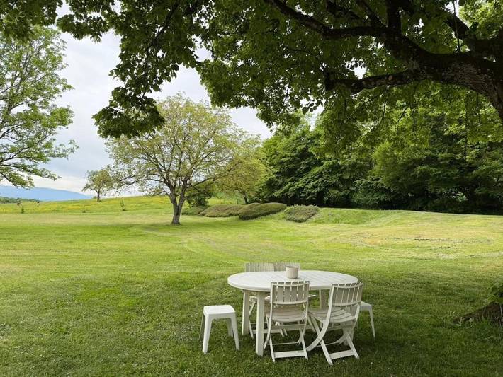 Gîte pour 2 personnes, avec Terrasse ainsi que Jardin et Vue à Savigny