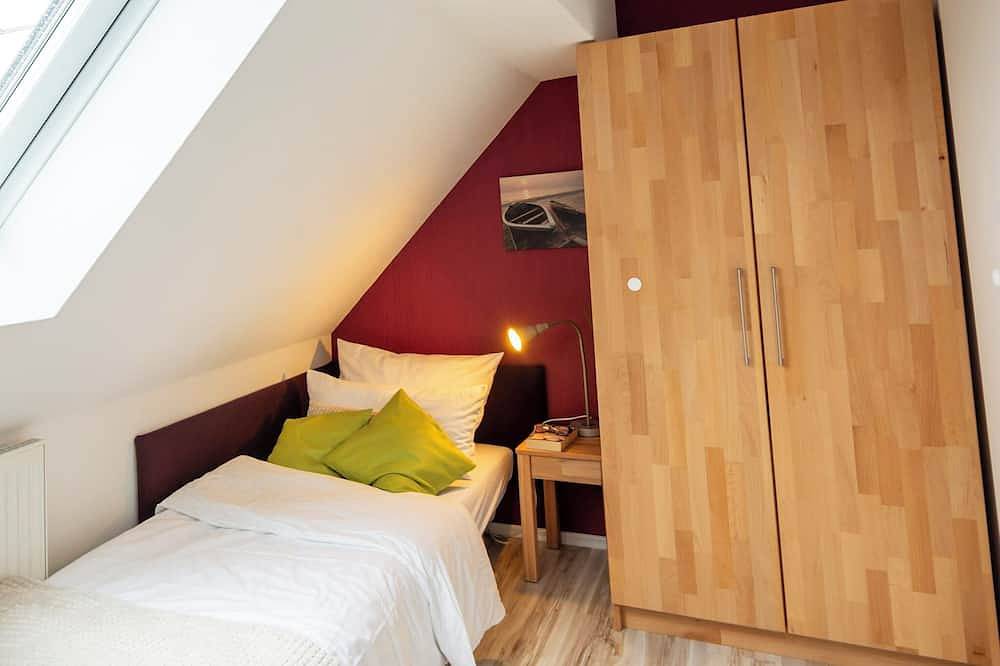 Ganze Wohnung, Moderne, komfortable Ferienwohnung mit Terrasse, am Maintalradweg in Lengfurt, Triefenstein