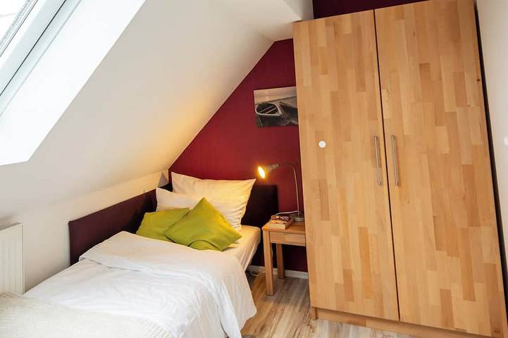 Ganze Wohnung, Moderne, komfortable Ferienwohnung mit Terrasse, am Maintalradweg in Lengfurt, Triefenstein