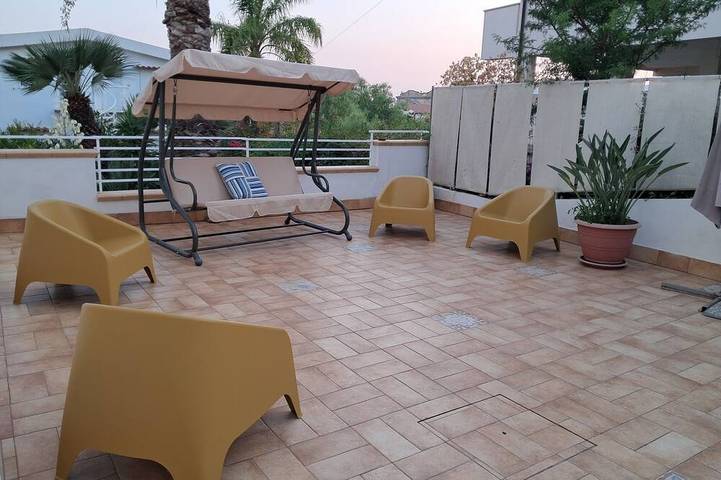 Holiday apartment for 4 people, with garden and balcony - 1