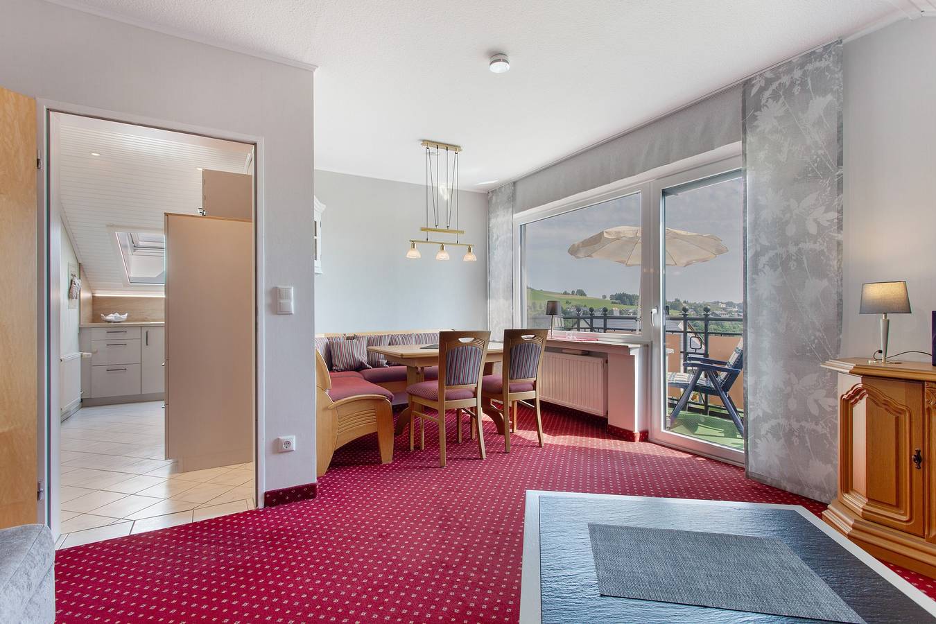 Ganze Wohnung, Ferienwohnung 'Appartment 1' mit Bergblick, Balkon und Wi-Fi in Willingen, die Mittelgebirge