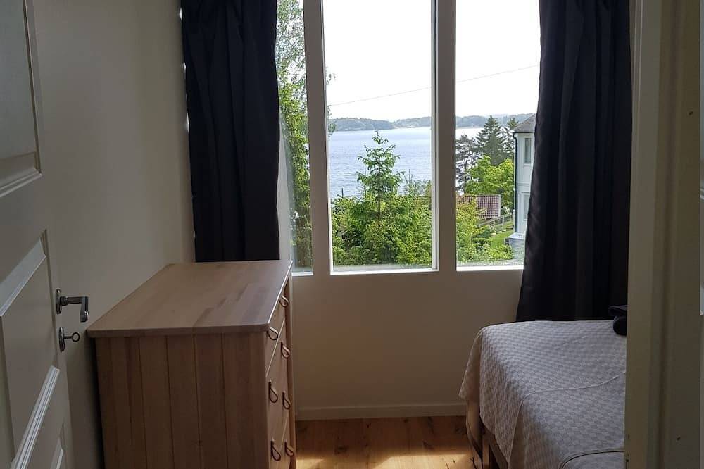 Sea Cottages -7: The Hillside Seacottage in Österåker und Umgebung