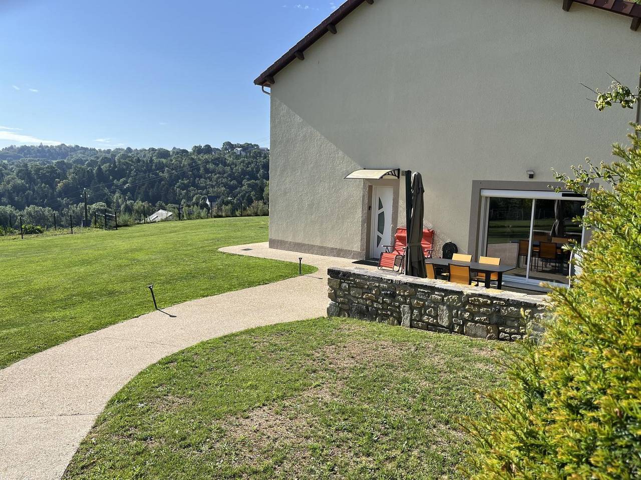 Aydat Gite mit Parkplatz und Terrasse in Aydat, Regionaler Naturpark Volcans d'Auvergne