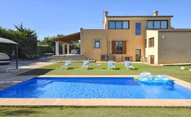 Llum in Manacor, East Majorca für 8 