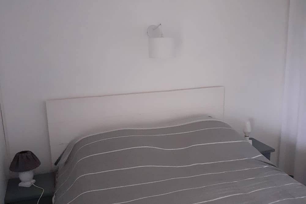 Maisonette with sea view terrace and proximity to the sea. in Barbâtre, Noirmoutier
