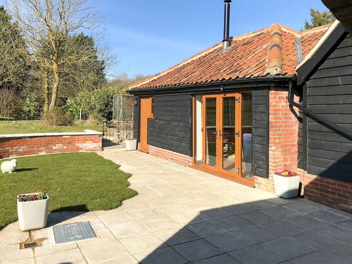 Cottage for 2 people, with garden, with pets in Suffolk Coastal