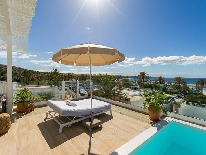 Ferienhaus für 8 Personen, mit Terrasse und Garten sowie Pool und Ausblick