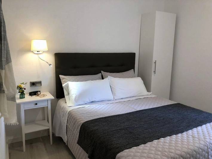 Appartement de vacances pour 4 personnes, avec vue ainsi que terrasse et piscine