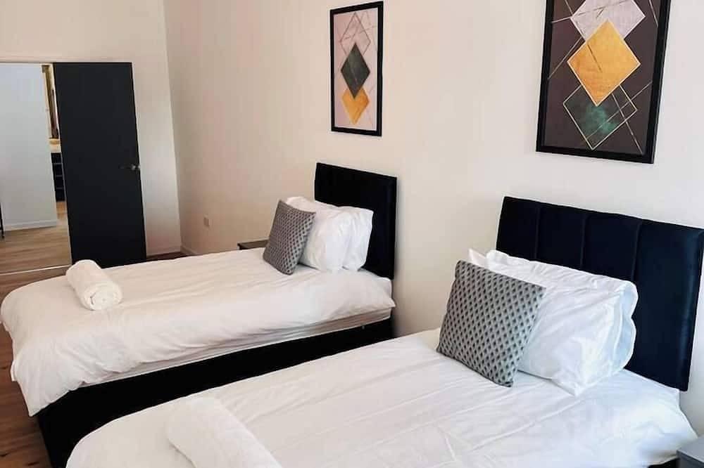 Entire apartment, Spacious 2-Bed Doncaster | Ideal for Teams in South Yorkshire