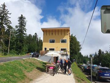 Maison d’hôte pour 5 personnes, avec vue et terrasse à Sarcenas