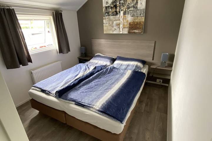 Ferienhaus für 6 Personen, mit Terrasse und Garten sowie Pool in Renesse - 2