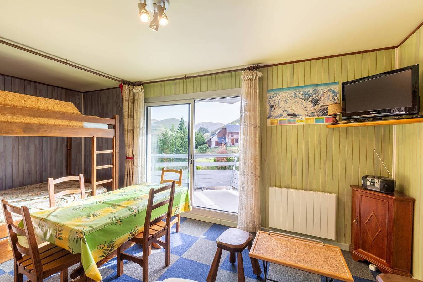 Entire studio, Studio 4 personnes Peyragudes-Côté Peyresourde in Loudervielle, French Pyrenees