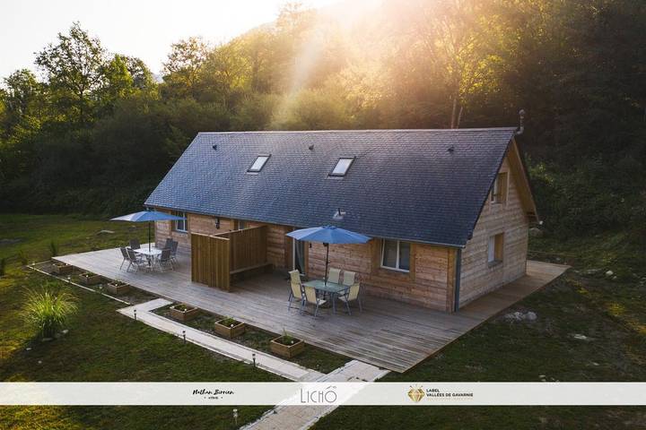 Gîte pour 5 personnes, avec terrasse et jardin à Aucun - 2