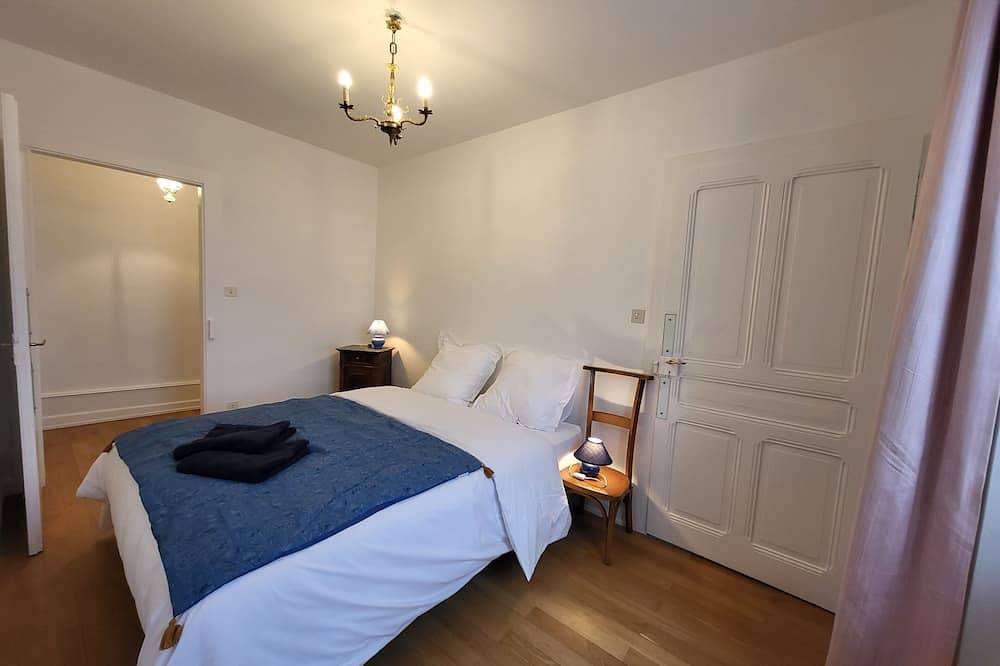 Entire apartment, Propriété de Campagne Rénovée , à Proximité de Sentiers de Randonnées in Damprichard, Doubs