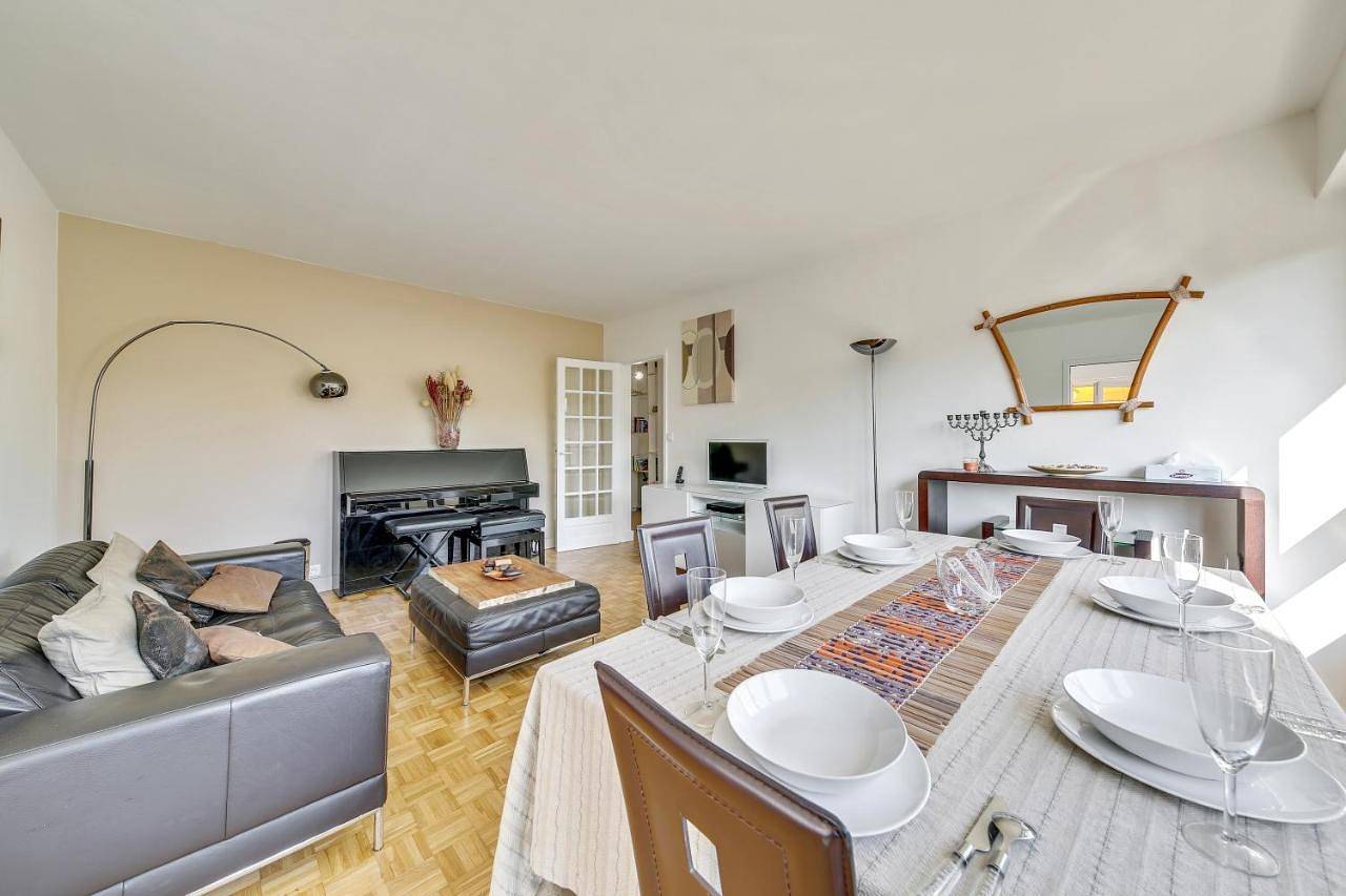 Appartement entier, Three-Bedroom Apartment in Le Chesnay, Yvelines