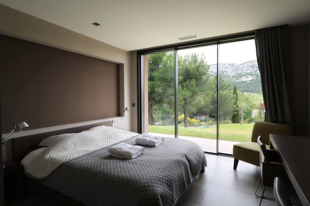 Gran villa contemporánea con piscina. in Vingrau, Parque Natural Regional Corbières-Fenouillèdes