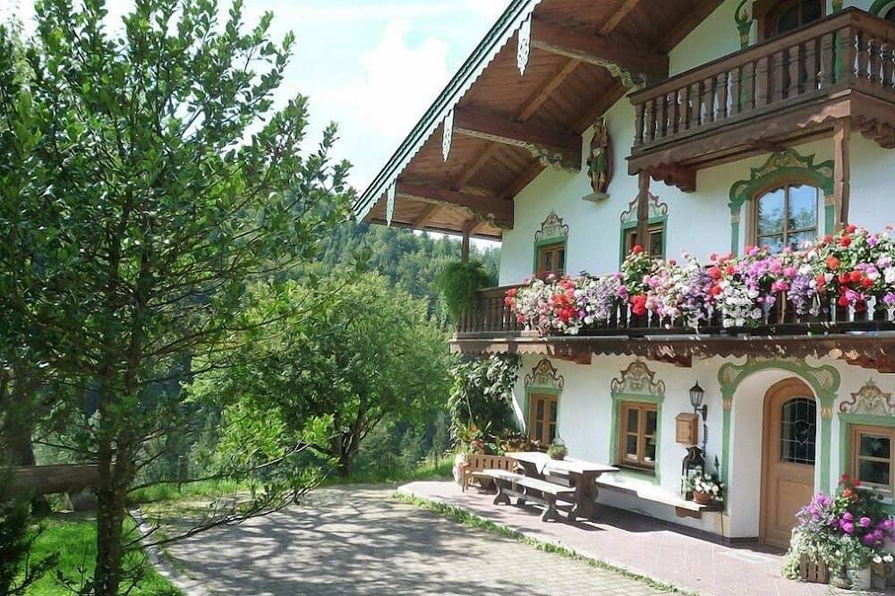 Ganze Wohnung, Ferienwohnungen Eckarthof in Schneizlreuth, Bayerische Alpen