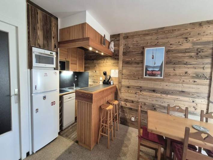 Location de vacances pour 4 personnes, avec balcon, adapté aux familles à Les Déserts