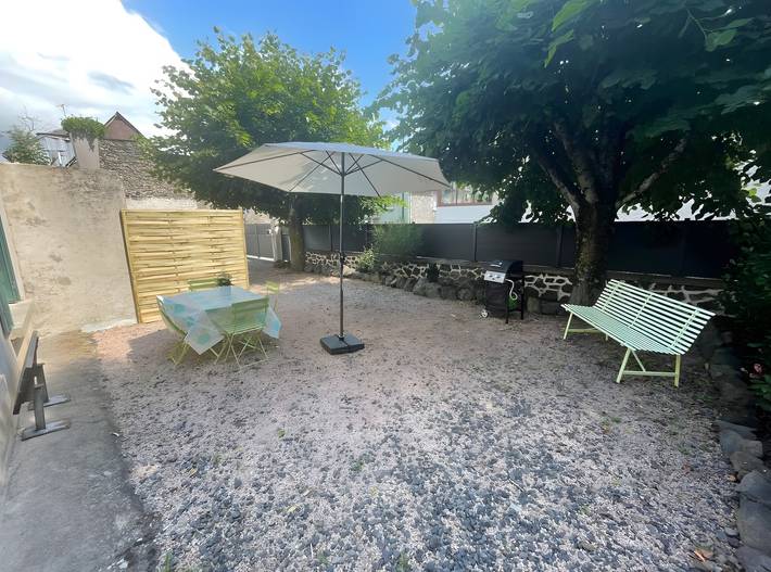 Location de vacances pour 4 personnes, avec Jardin à Saint-Nectaire - 2