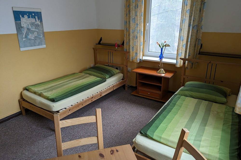 Villa mit 13 Schlafzimmern und vielen Freizeitmöglichkeiten in der Schorfheide in Schorfheide, Barnimerland Region