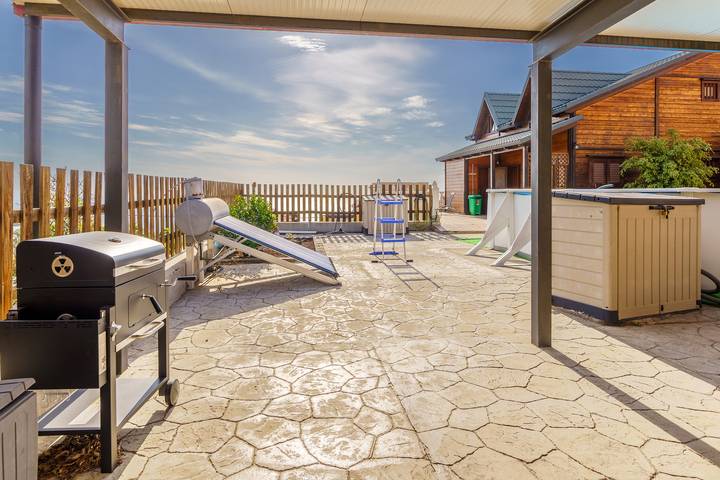 4Br Candelaria Wooden House -Pool, Views & Parking in Candelaria, Tenerife du Sud