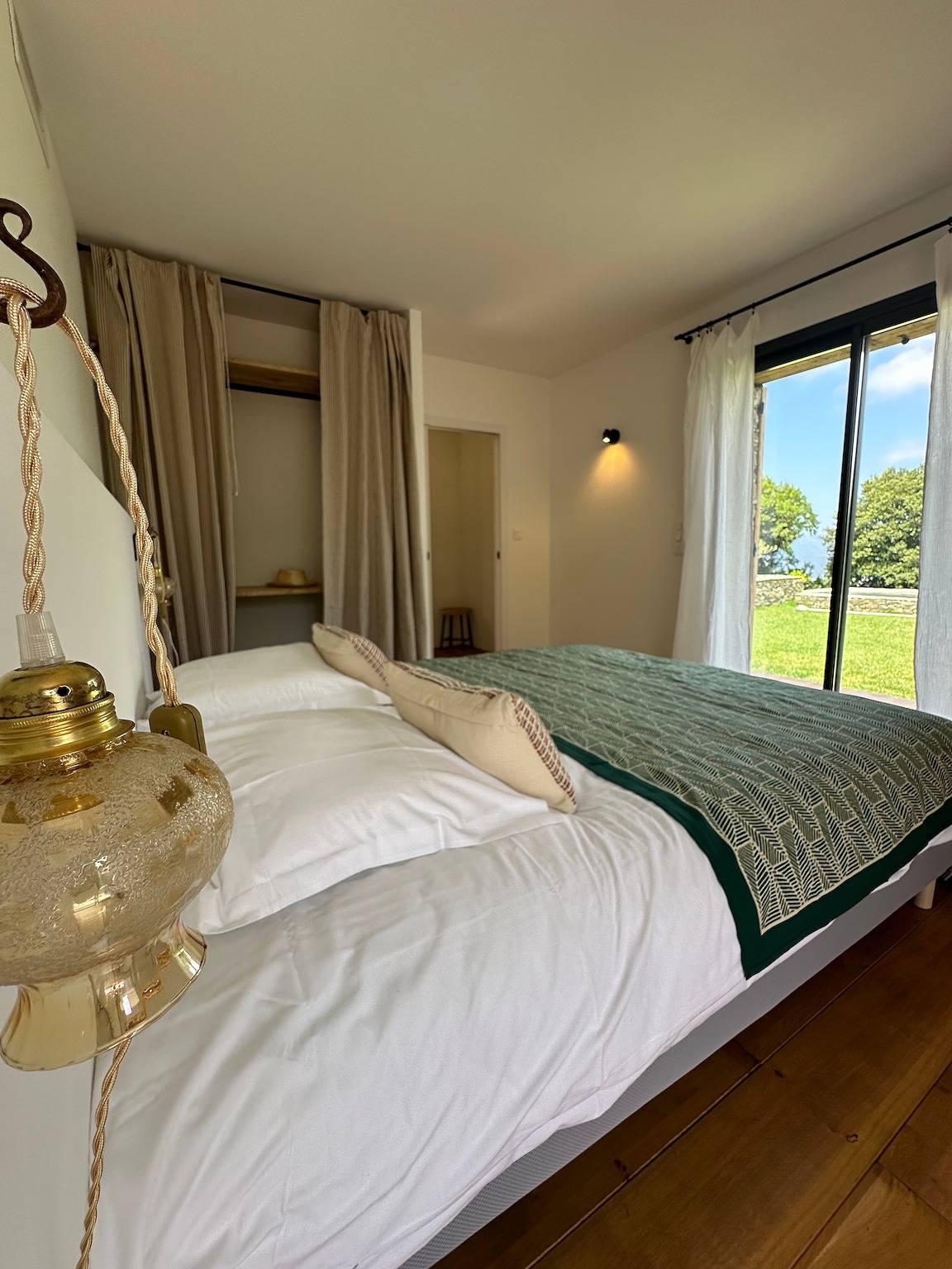 Zimmer 'Chambre 2' mit Bergblick, WLAN und Klimaanlage in Murato, Calvi und Umgebung