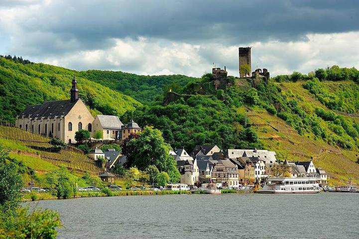 Ferienhaus für 11 Personen, mit Balkon in Beilstein