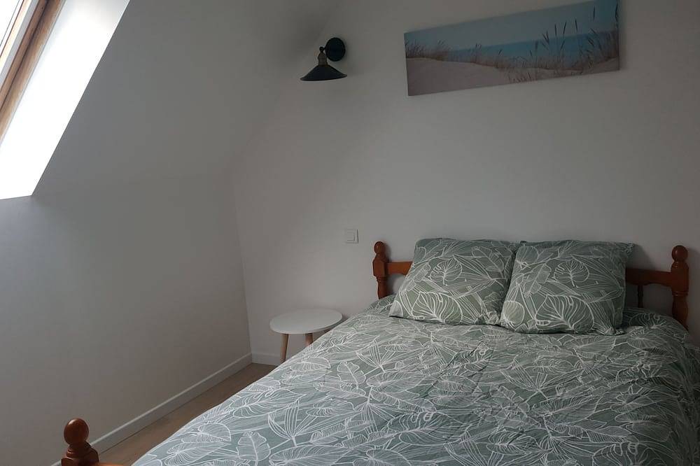 Recently renovated house 6 pers. Presqu'île de Crozon - 300m walk from the beach in Argol, Iroise