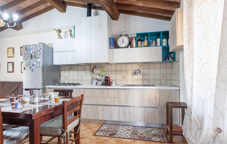 Appartamento arioso con giardino, aria condizionata e parcheggio in Palaia, Pisa e dintorni