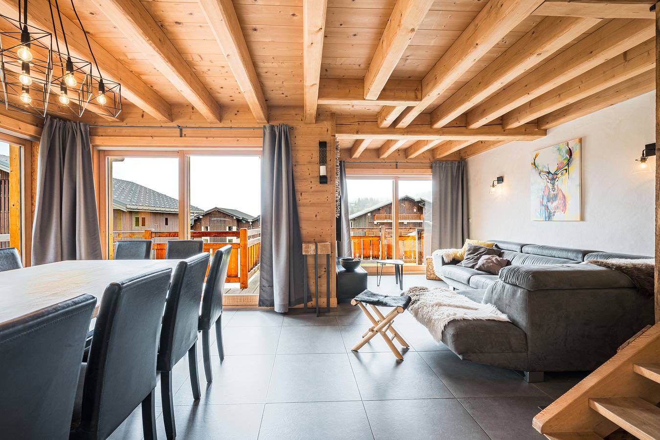 Geheel appartement, Appartement 'Chalet B - o Saisies' met uitzicht op de bergen, balkon en wifi in Les Saisies, Albertville en omgeving