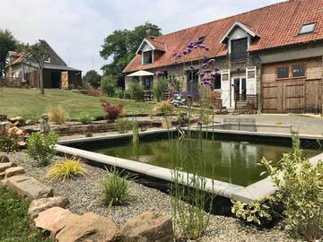 Cottage pour 2 personnes, avec vue ainsi que jardin et terrasse à Sourdeval
